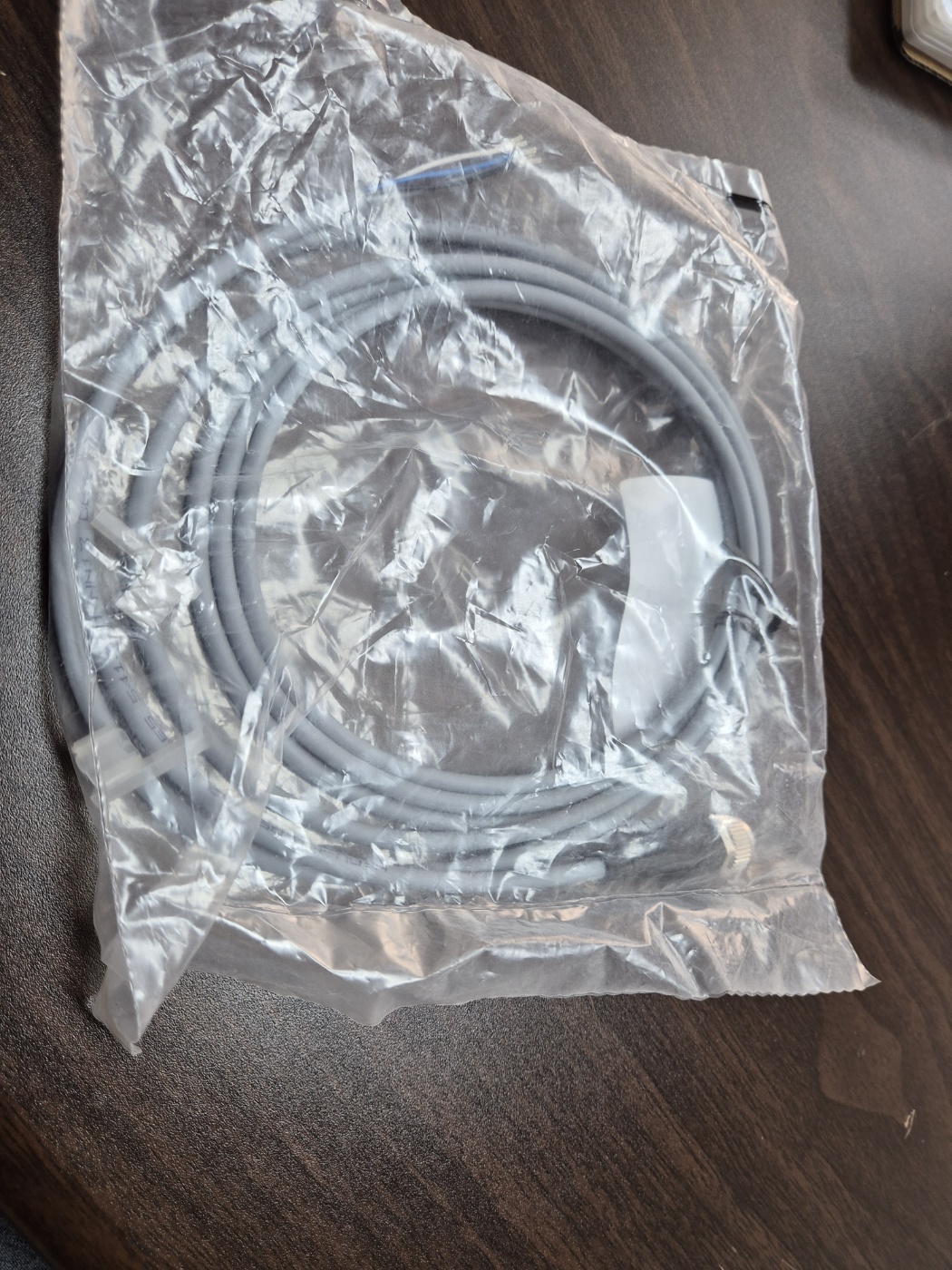 FESTO NEBU-M12G5-K2.5-LE5 541330 공압용케이블