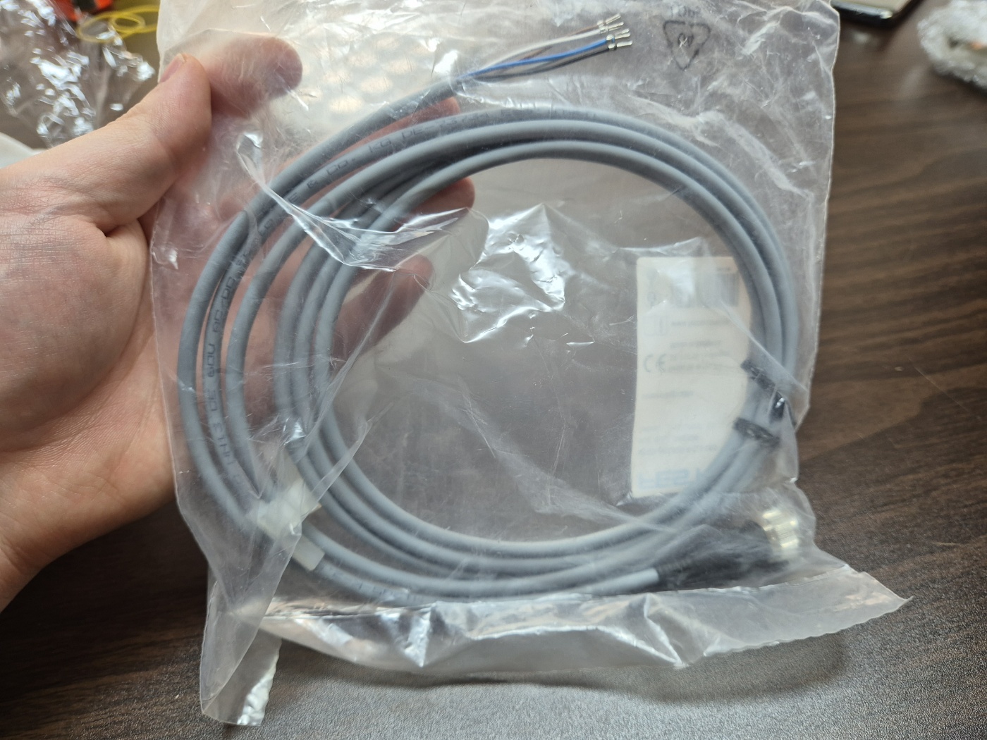 FESTO NEBU-M12G5-K2.5-LE5 541330 공압용케이블