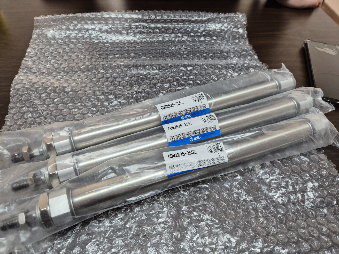 SMC CDM2B25-250Z 실린더