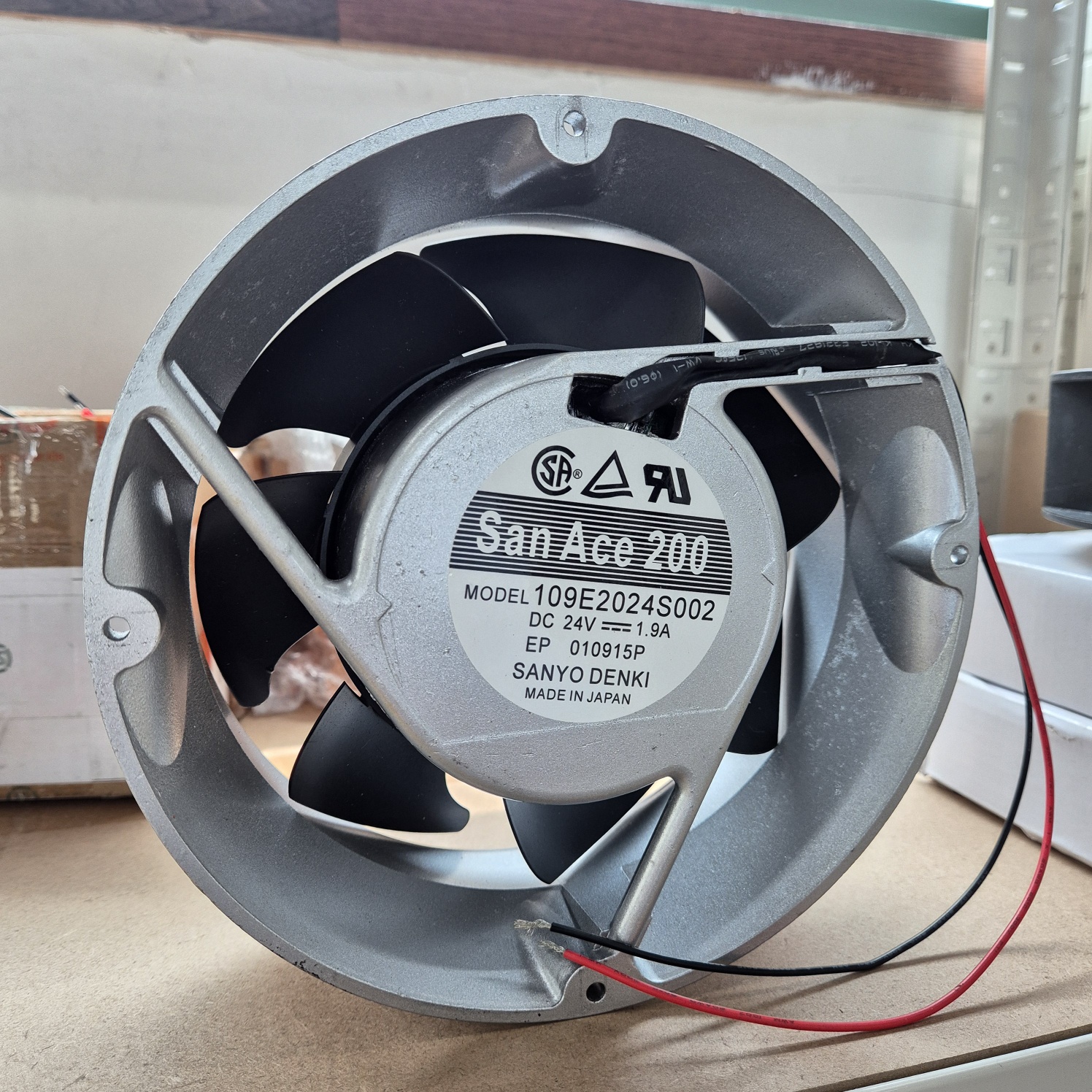 SANYO DENKI 109E2024S002 쿨링 팬 DC24V
