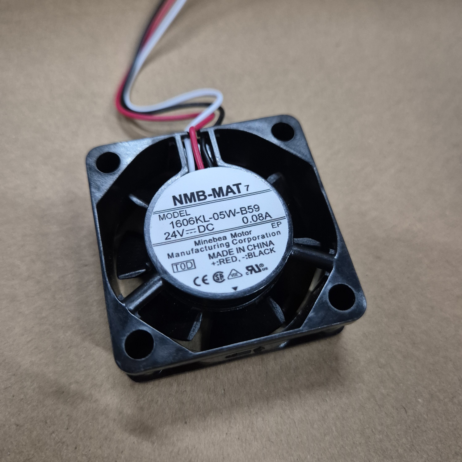오리지널 쿨러 NMB 1606KL 05W B59 DC24V 0.08A 냉각 팬