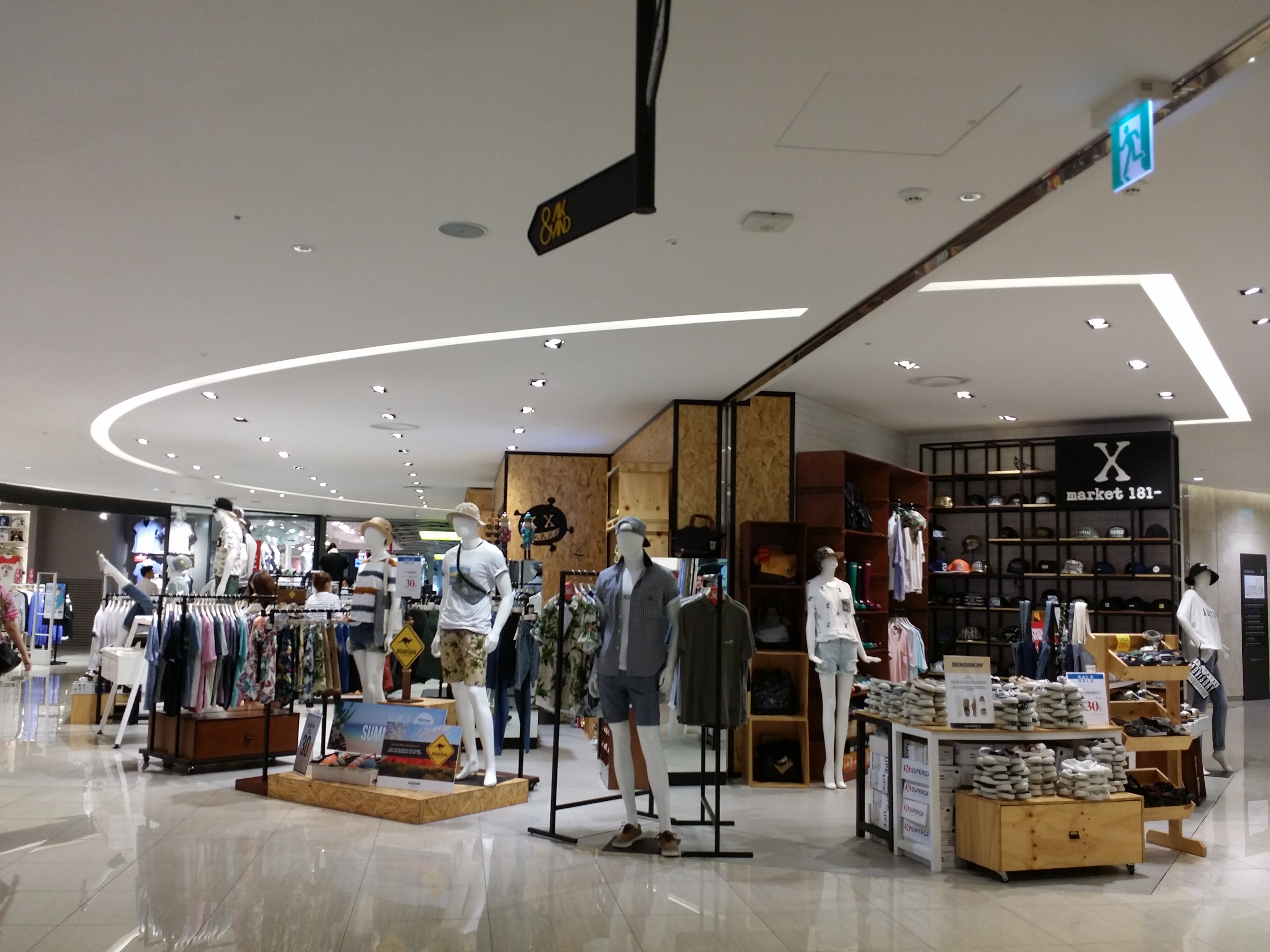 백화점윈도 : 네이버쇼핑 X-Market : 네이버쇼핑 백화점윈도