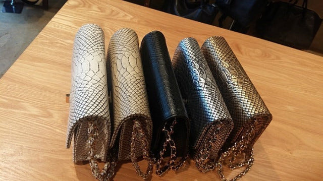 New Concheria natural cowhide mini chain back Gold