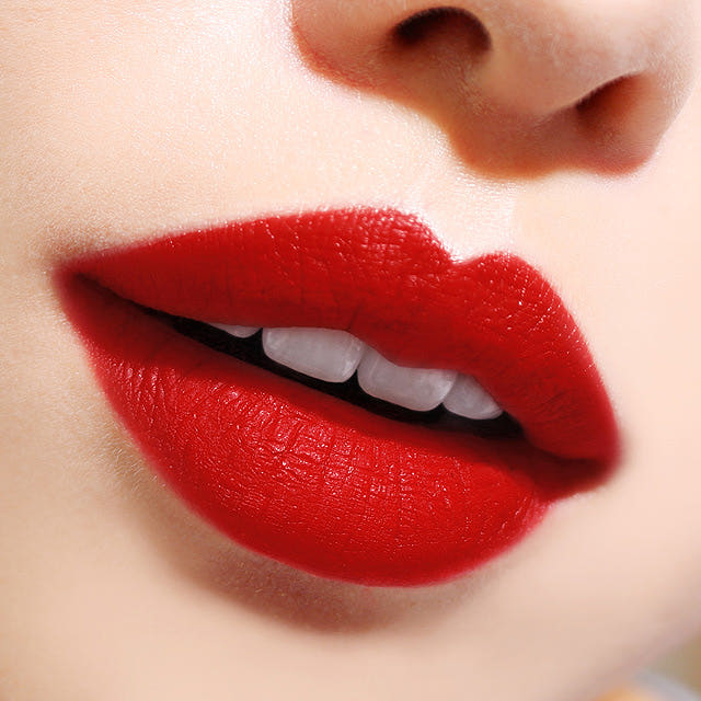 Pia Last Lipstick 3.5g Matte type that comes in cl