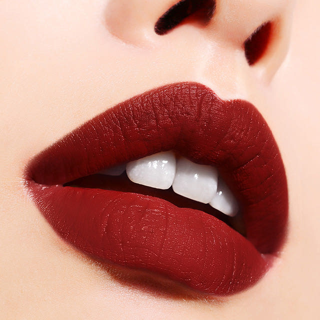Pia Last Lipstick 3.5g Matte type that comes in cl
