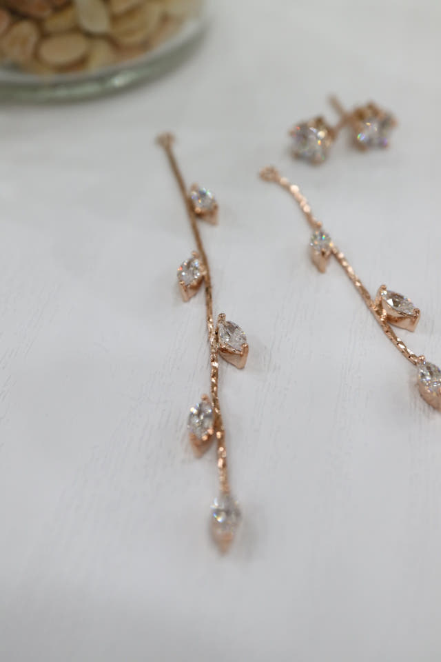 Titanium post handmade leaf earrings date look lux