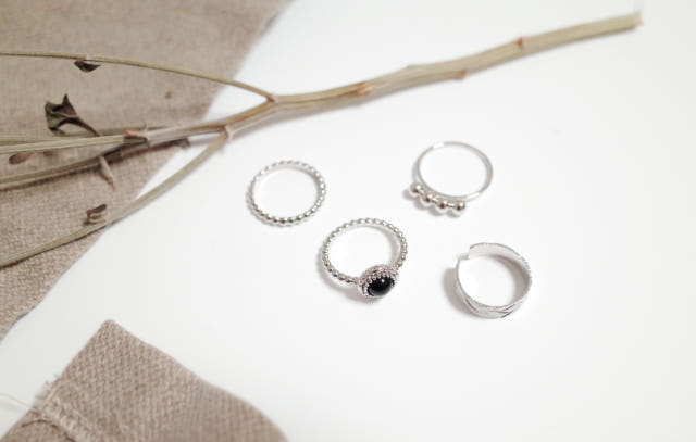 <b><p>Black Round Antique Layering SET Paora st</p></b><b><p>ブラックラウンドアンティーク レイヤSETリング パラst 誕生石 原石 糸セット</p></b><br /><br /><p align='center'>