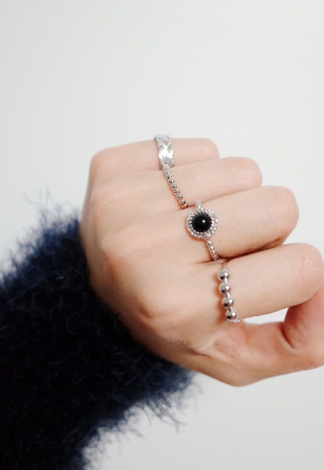 <b><p>Black Round Antique Layering SET Paora st</p></b><b><p>ブラックラウンドアンティーク レイヤSETリング パラst 誕生石 原石 糸セット</p></b><br /><br /><p align='center'>