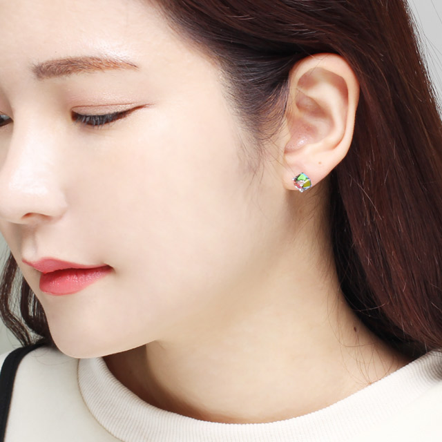 오스트리아 크리스탈 스왈 스퀘어 큐브 귀걸이 - 상세 이미지 2