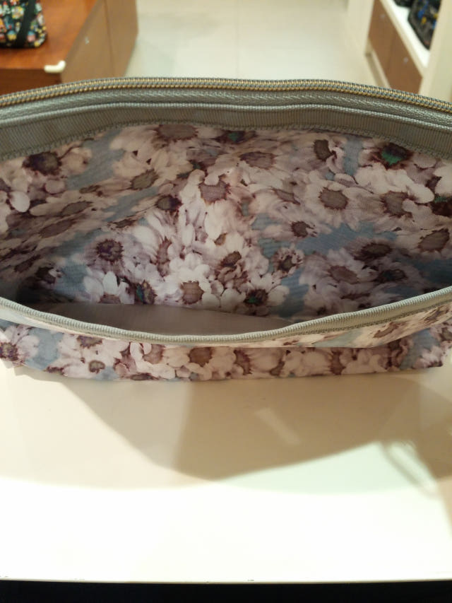 New CLASSIC 2 ZIP POUCH