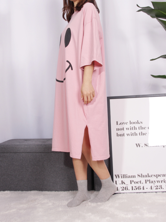 <b><p>pajamas one piece Homeware smile Fa</p></b><b><p>パジャマ ワンピース ホームウェア スマイル 純綿</p></b><br /><br /><p align='center'>