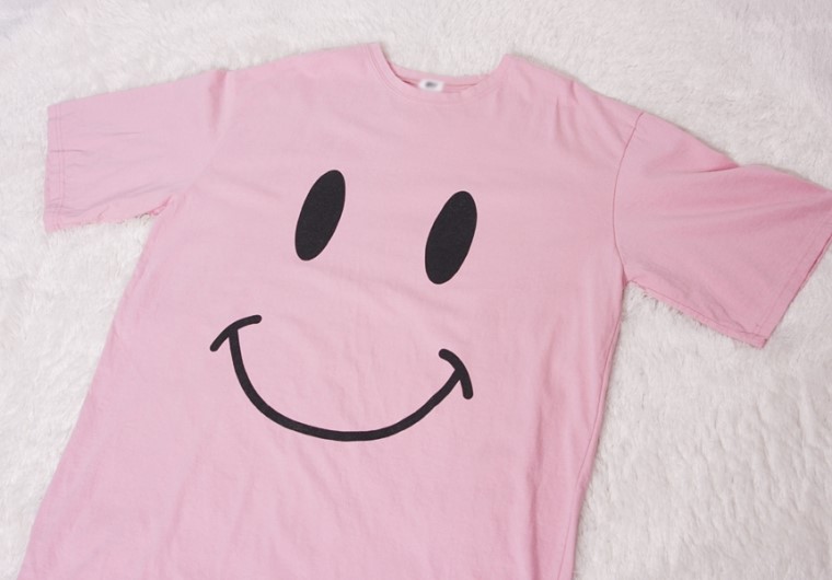 <b><p>pajamas one piece Homeware smile Fa</p></b><b><p>パジャマ ワンピース ホームウェア スマイル 純綿</p></b><br /><br /><p align='center'>