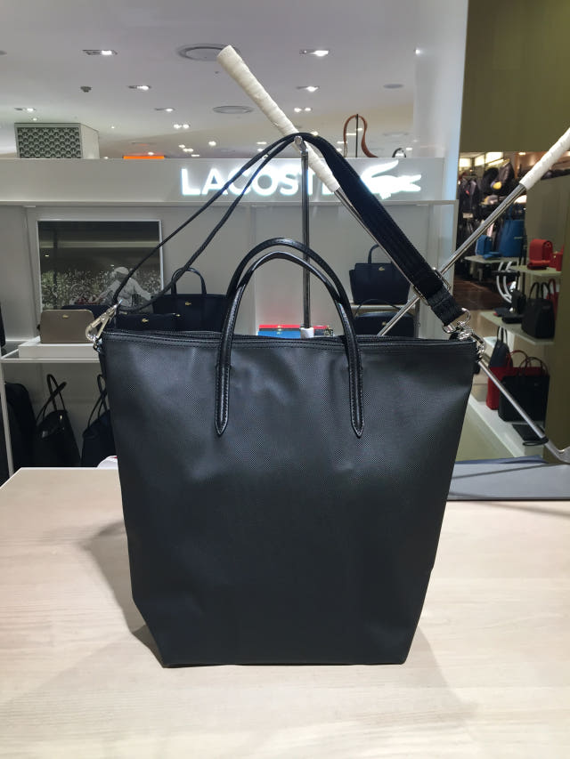 <b><p>Laste Crs Vertical ShoPurBk NF1891P17C Easy</p></b><b><p>ラコステクロス縦型ショーポベクNF1891P17C簡単コーディネート実用満点すっきりとしたショルダー</p></b><br /><br /><p align='center'>