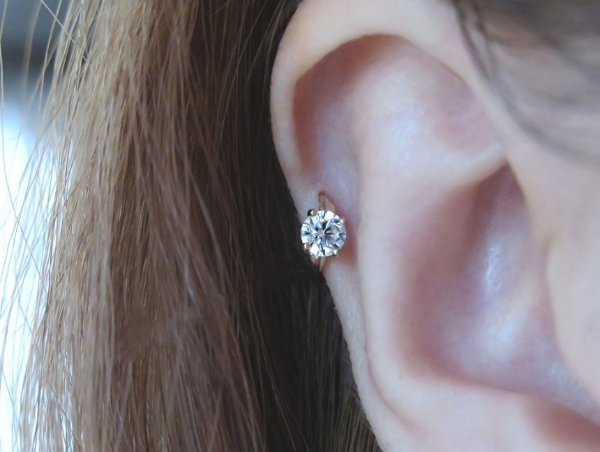 <b><p>10K 14K Cubic Ring pierc, One touch earrs</p></b><b><p>10K 14K キュービック リングピアス、 ワンタッチ 耳介</p></b><br /><br /><p align='center'>