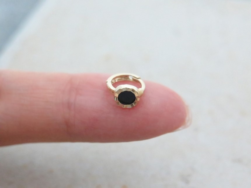 <b><p>10K 14K Cubic Ring pierc, One touch earrs</p></b><b><p>10K 14K キュービック リングピアス、 ワンタッチ 耳介</p></b><br /><br /><p align='center'>