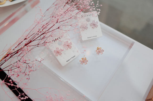 <b><p>Cherry Blossom spring ea A girlfend's</p></b><b><p>桜 春 イヤリング ガールフレンドの贈り物 誕生日 キュービック ストーン ピンク</p></b><br /><br /><p align='center'>