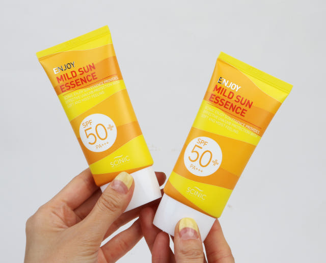 1 + 1 Enjoy Mild Sun Essence 50ml Glow Peek 1st! A
