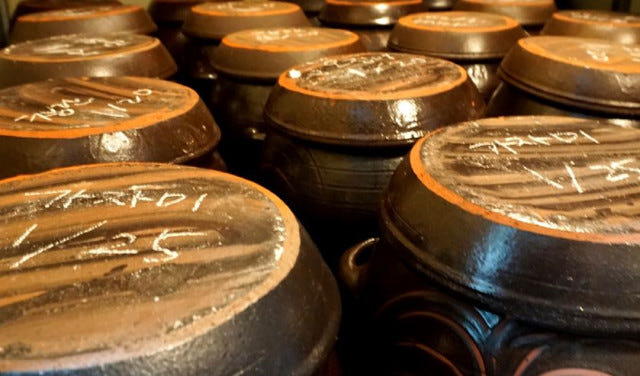 <b><p>Sokcho Fish Market 100%Kean Tongyeong student</p></b><b><p>束草魚市場 100％韓国語 統営 生 グルジョト 1キロ 瓶熟成 低塩塩辛 天下</p></b><br /><br /><p align='center'>