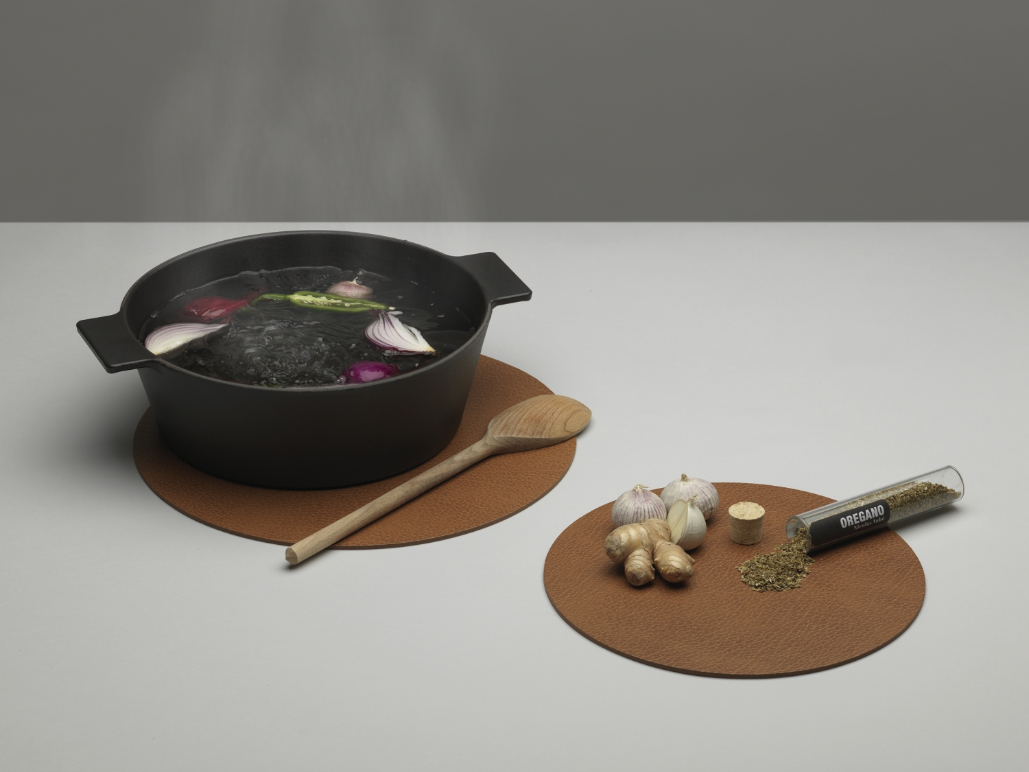 덴마크 린드디엔에이 감성 가죽 핫매트 냄비받침(원형/불/24cm) - 상세 이미지 3