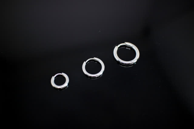 <b><p>Surge Steel One touch Ring earrs daily Alleic</p></b><b><p>書かれているカールスチール ワンタッチ リングピアス デイリー アレルギーのない</p></b><br /><br /><p align='center'>