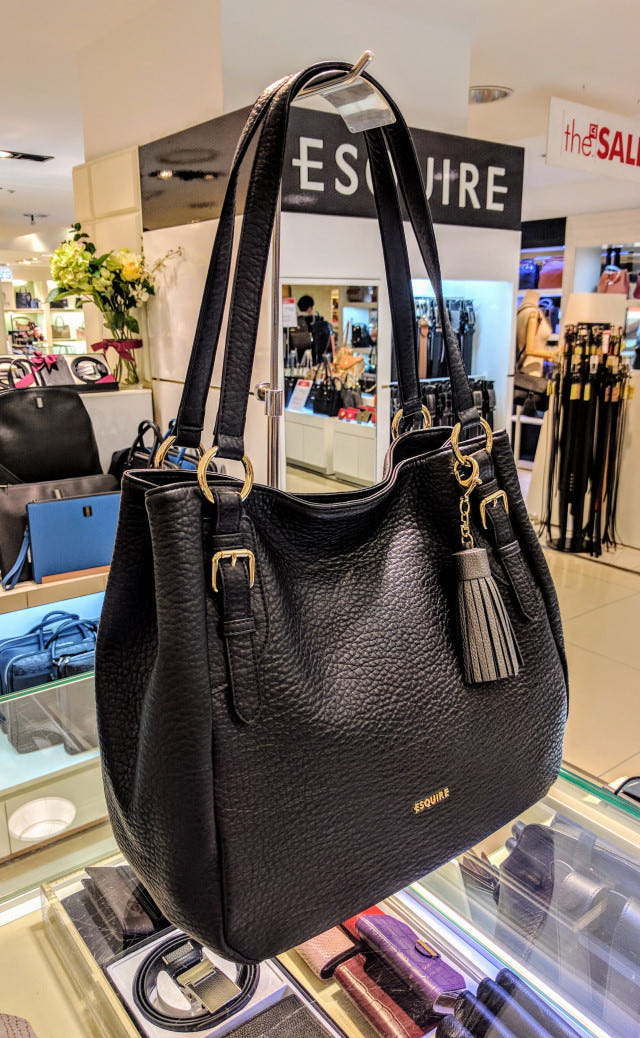 <b><p>Esquire Daily Bag Black EC6FHB931BK</p></b><b><p>エスクァイアデイリーショルダーバッグEC6FHB931BKブラック</p></b><br /><br /><p align='center'>