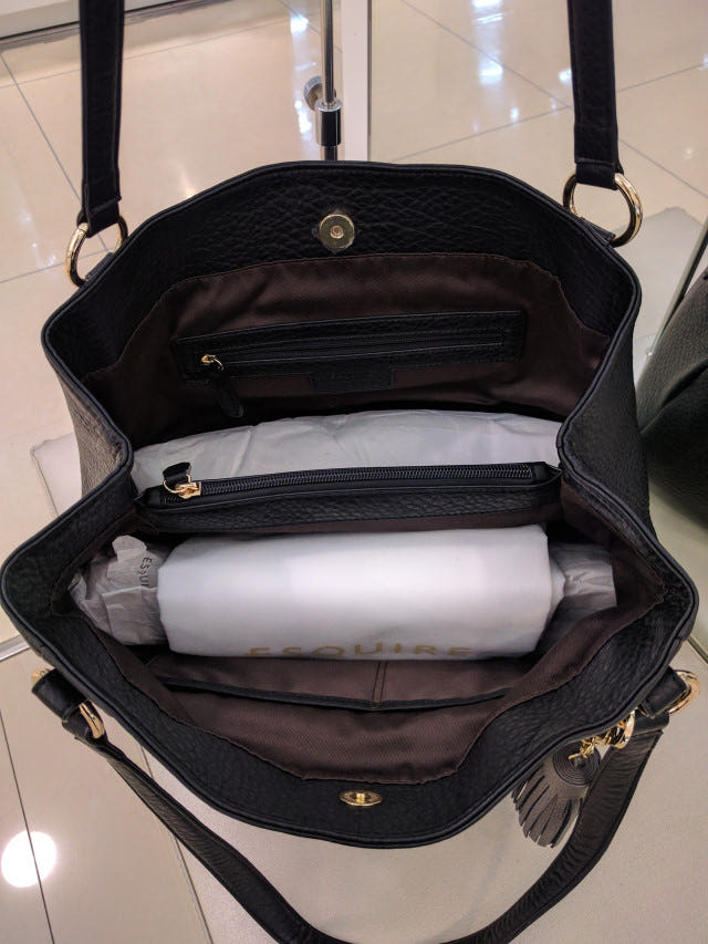 <b><p>Esquire Daily Bag Black EC6FHB931BK</p></b><b><p>エスクァイアデイリーショルダーバッグEC6FHB931BKブラック</p></b><br /><br /><p align='center'>