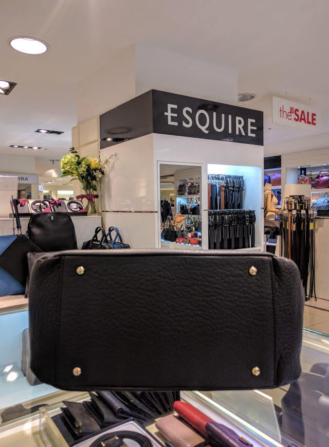 <b><p>Esquire Daily Bag Black EC6FHB931BK</p></b><b><p>エスクァイアデイリーショルダーバッグEC6FHB931BKブラック</p></b><br /><br /><p align='center'>