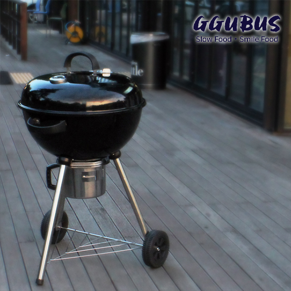 꾸버스 애플 47 바베큐그릴 훈제 직화 야외 캠핑 펜션 숯불 화로 BBQ 원형 법랑 화로대