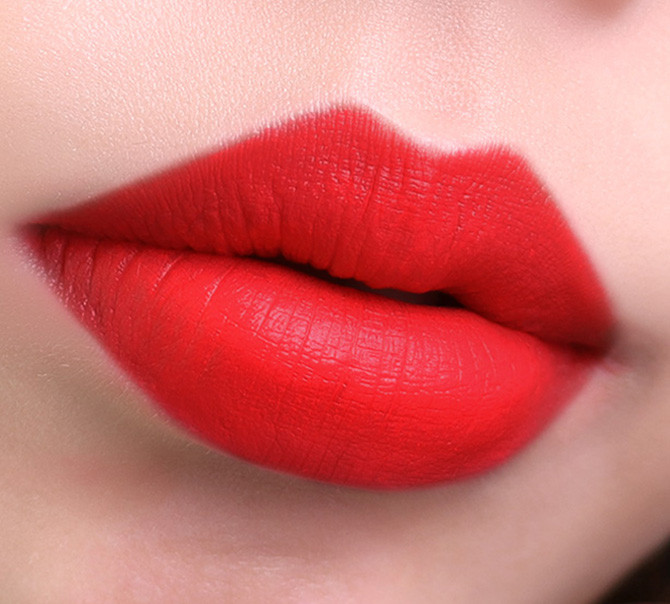 Eagle Lips Libre Rouge 3.5g Enchanting city mat On