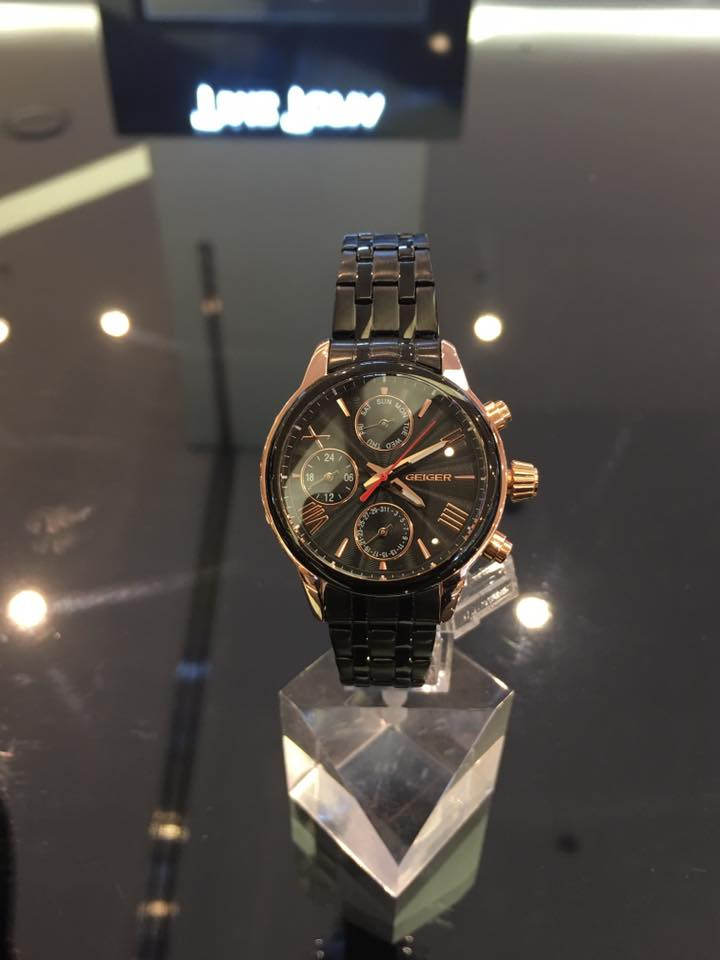 <b><p>Geiger black Metal watch GE1142BROBM Clean</p></b><b><p>ガイガー ブラック メタル時計 GE1142BROBM すっきり素敵な 洗練された</p></b><br /><br /><p align='center'>