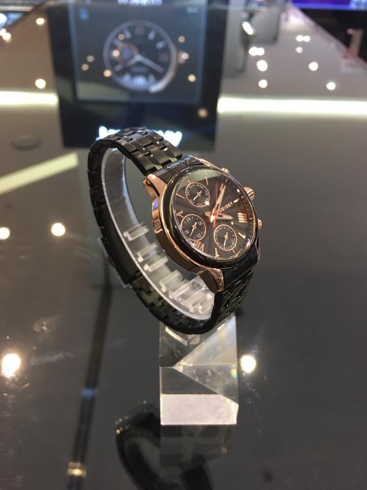 <b><p>Geiger black Metal watch GE1142BROBM Clean</p></b><b><p>ガイガー ブラック メタル時計 GE1142BROBM すっきり素敵な 洗練された</p></b><br /><br /><p align='center'>