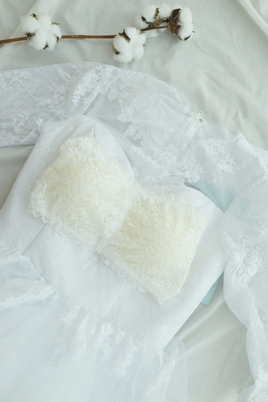 Beautiful lace bra top off shoulder underwear wedd