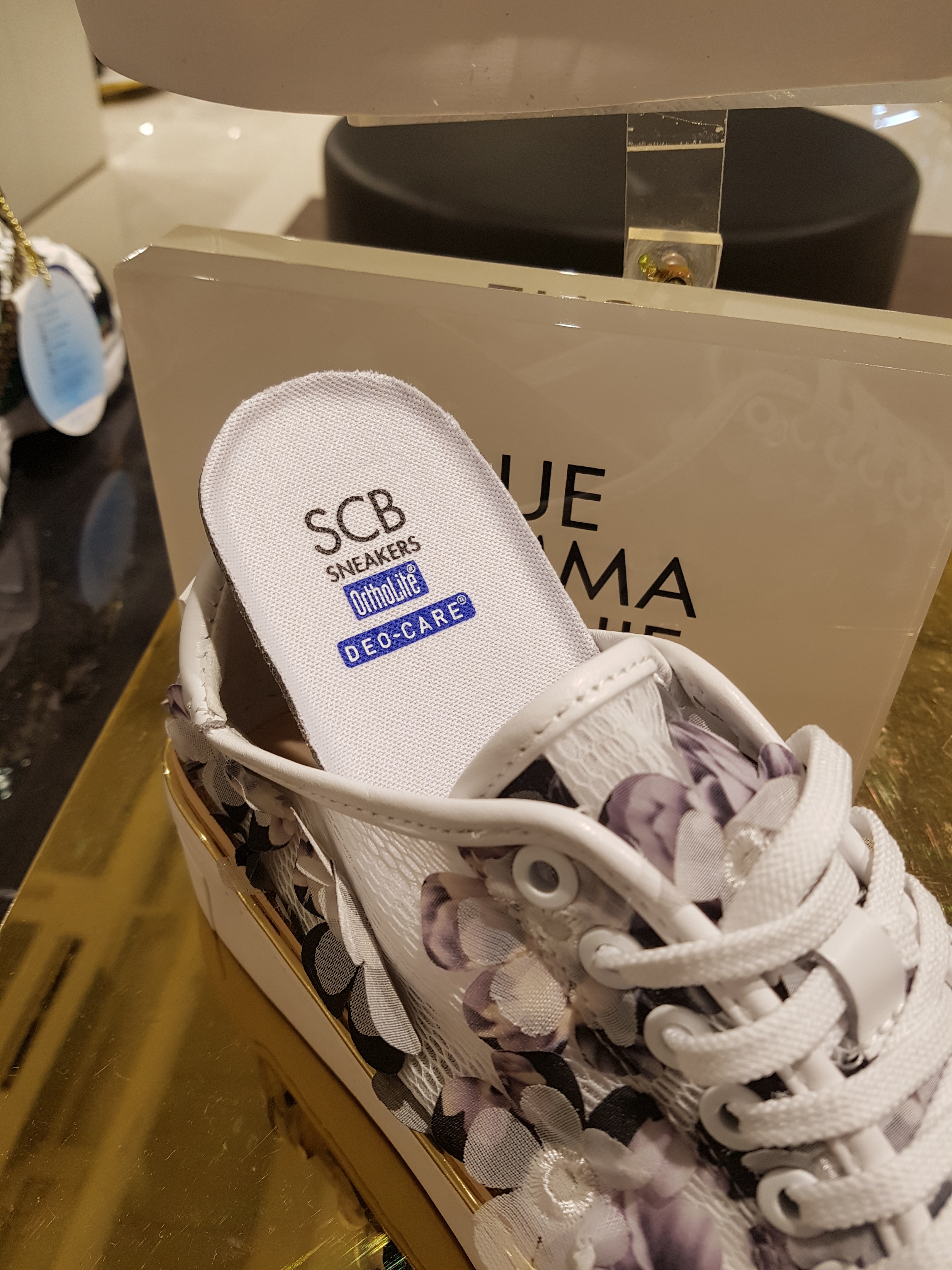 <b><p>Shu Comma Bonnie April Sneakers DG4DX17018PIK</p></b><b><p>シューコンマみる 4月 スニーカー DG4DX17018PIK ゲーム 愛らしさ</p></b><br /><br /><p align='center'>