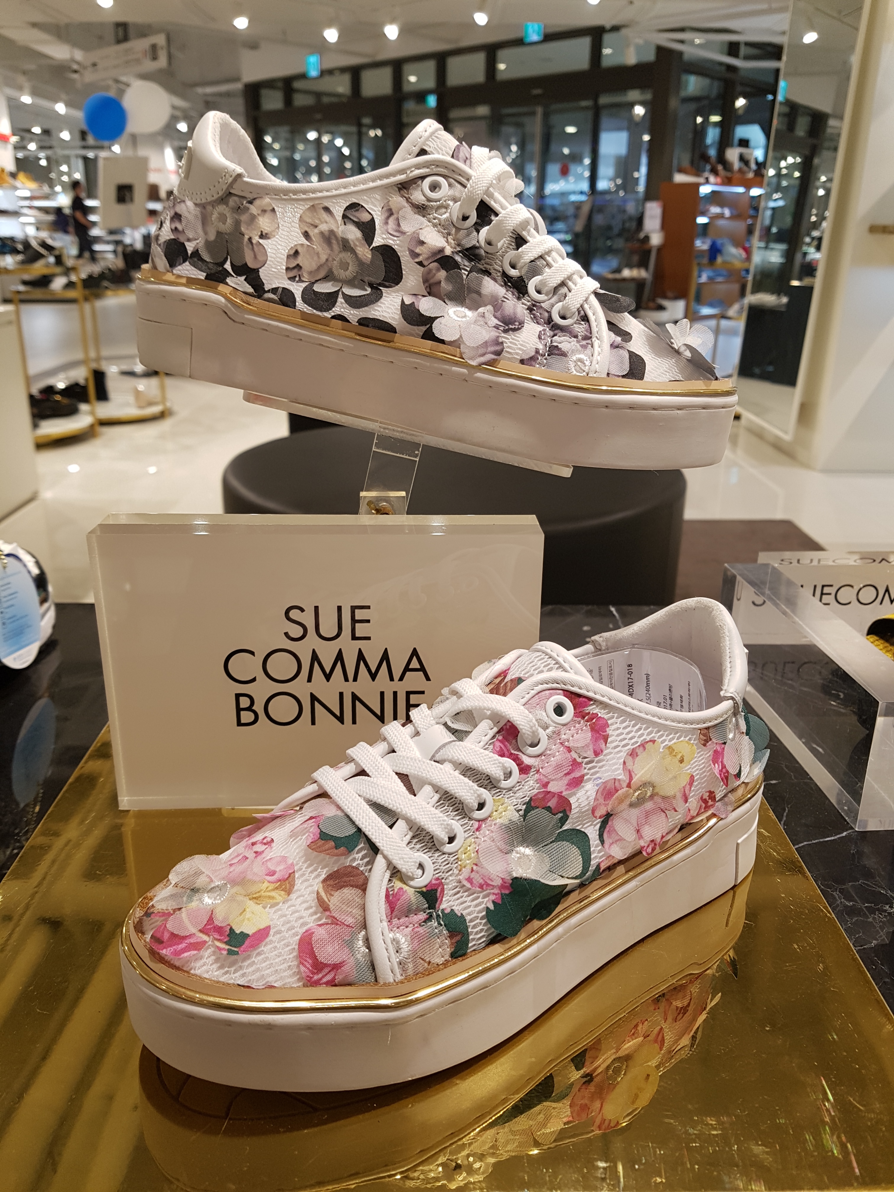 <b><p>Shu Comma Bonnie April Sneakers DG4DX17018PIK</p></b><b><p>シューコンマみる 4月 スニーカー DG4DX17018PIK ゲーム 愛らしさ</p></b><br /><br /><p align='center'>