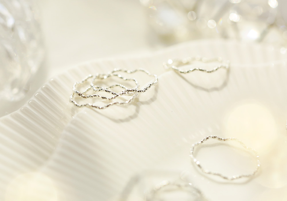 <b><p>Rubbing Silver album_925 room friendship</p></b><b><p>ブルリング 銀色の波 銀の指輪_925 ウンシル 友情 十本 バー糸 アンティークな</p></b><br /><br /><p align='center'>