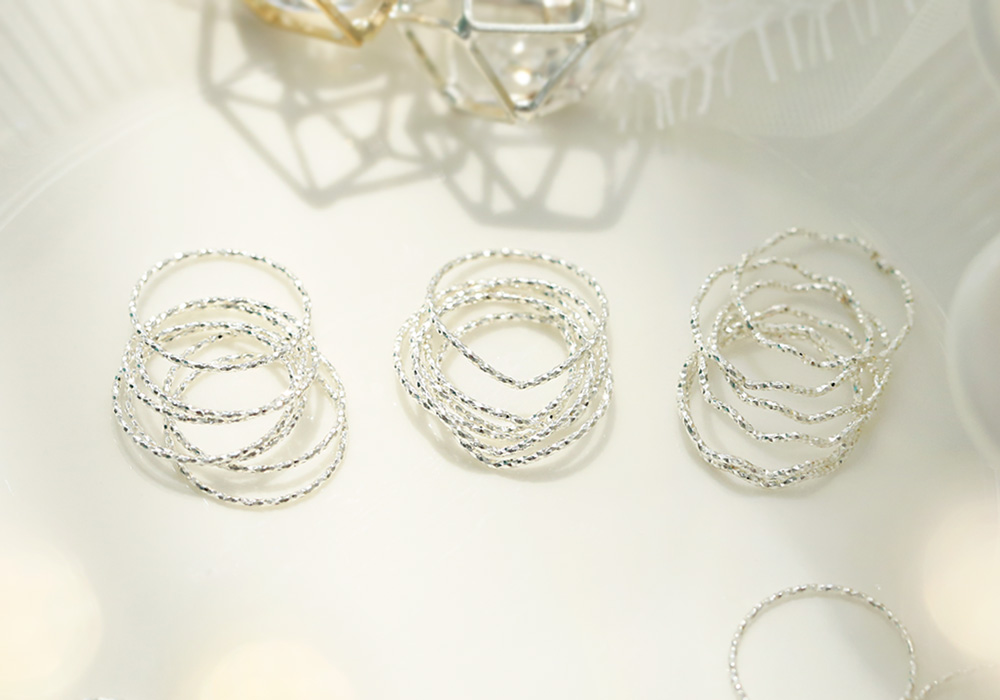 <b><p>Rubbing Silver album_925 room friendship</p></b><b><p>ブルリング 銀色の波 銀の指輪_925 ウンシル 友情 十本 バー糸 アンティークな</p></b><br /><br /><p align='center'>