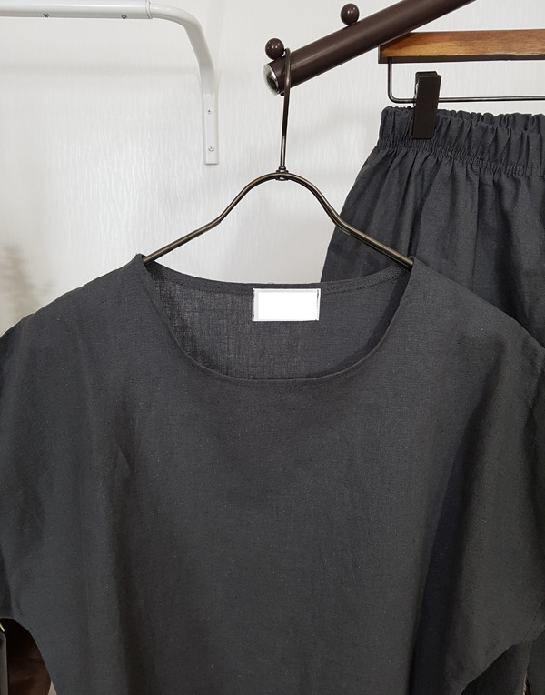 Linen two-piece blouse + wide pants