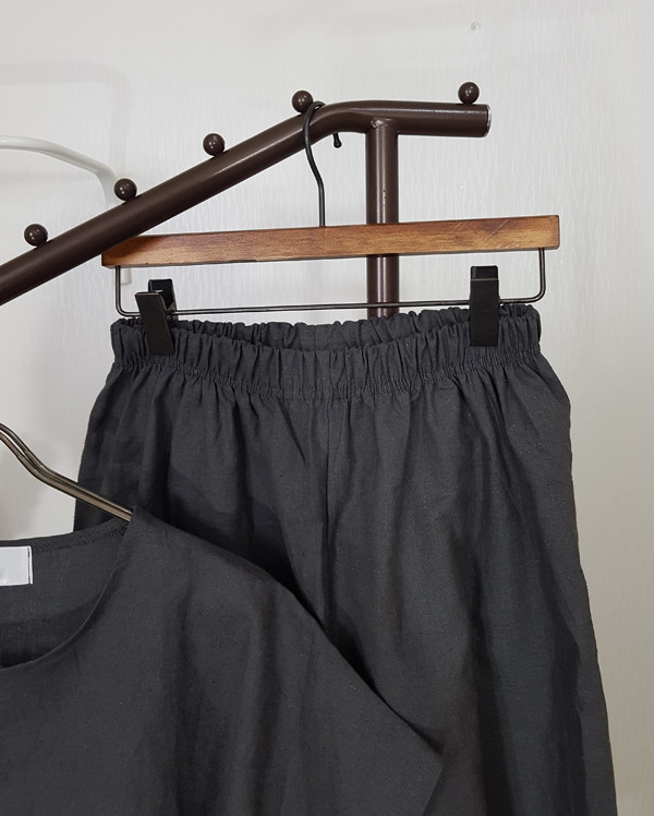 Linen two-piece blouse + wide pants