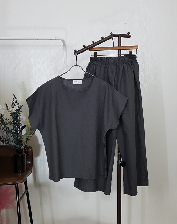 Linen two-piece blouse + wide pants