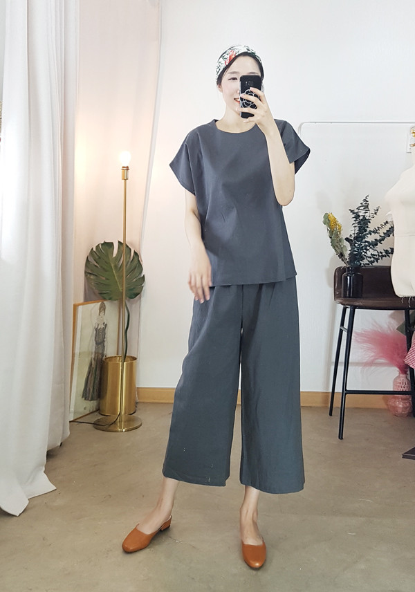 Linen two-piece blouse + wide pants