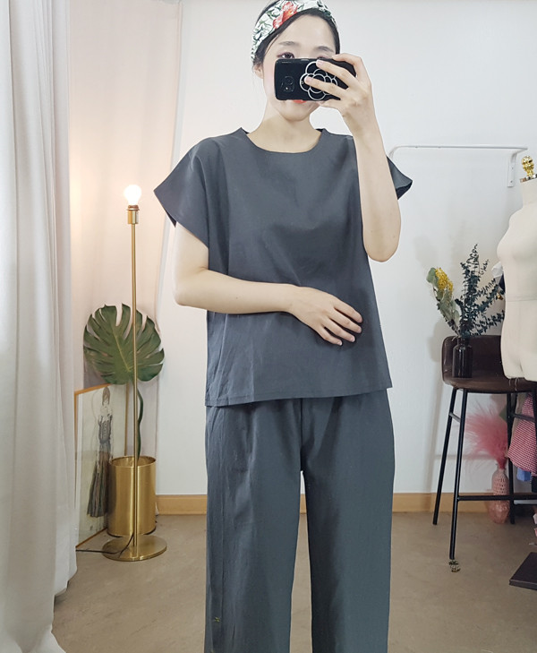Linen two-piece blouse + wide pants