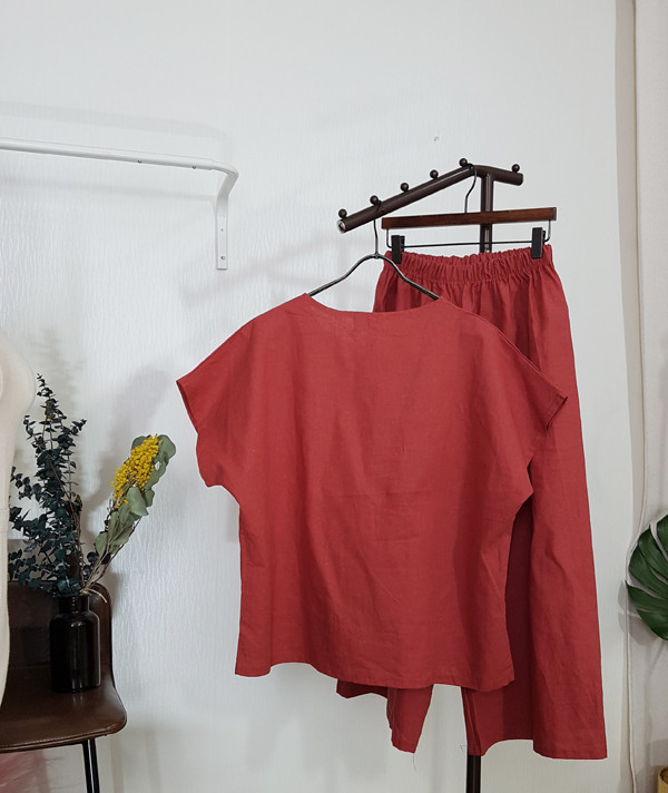 Linen two-piece blouse + wide pants