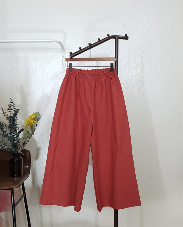 Linen two-piece blouse + wide pants