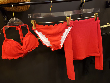 <b><p>wave Off shoulder T-irt bikini 3ps set Refed</p></b><b><p>波 ウェーブ オフショルダー Tシャツ ビキニ 3ps セット 洗練された セクシー水着</p></b><br /><br /><p align='center'>
