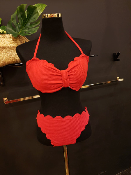 <b><p>wave Off shoulder T-irt bikini 3ps set Refed</p></b><b><p>波 ウェーブ オフショルダー Tシャツ ビキニ 3ps セット 洗練された セクシー水着</p></b><br /><br /><p align='center'>