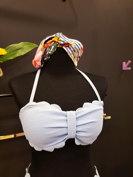 <b><p>wave Off shoulder T-irt bikini 3ps set Refed</p></b><b><p>波 ウェーブ オフショルダー Tシャツ ビキニ 3ps セット 洗練された セクシー水着</p></b><br /><br /><p align='center'>