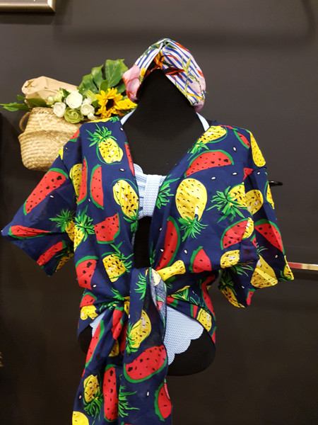 <b><p>wave Off shoulder T-irt bikini 3ps set Refed</p></b><b><p>波 ウェーブ オフショルダー Tシャツ ビキニ 3ps セット 洗練された セクシー水着</p></b><br /><br /><p align='center'>