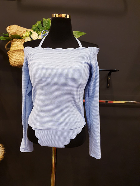 <b><p>wave Off shoulder T-irt bikini 3ps set Refed</p></b><b><p>波 ウェーブ オフショルダー Tシャツ ビキニ 3ps セット 洗練された セクシー水着</p></b><br /><br /><p align='center'>