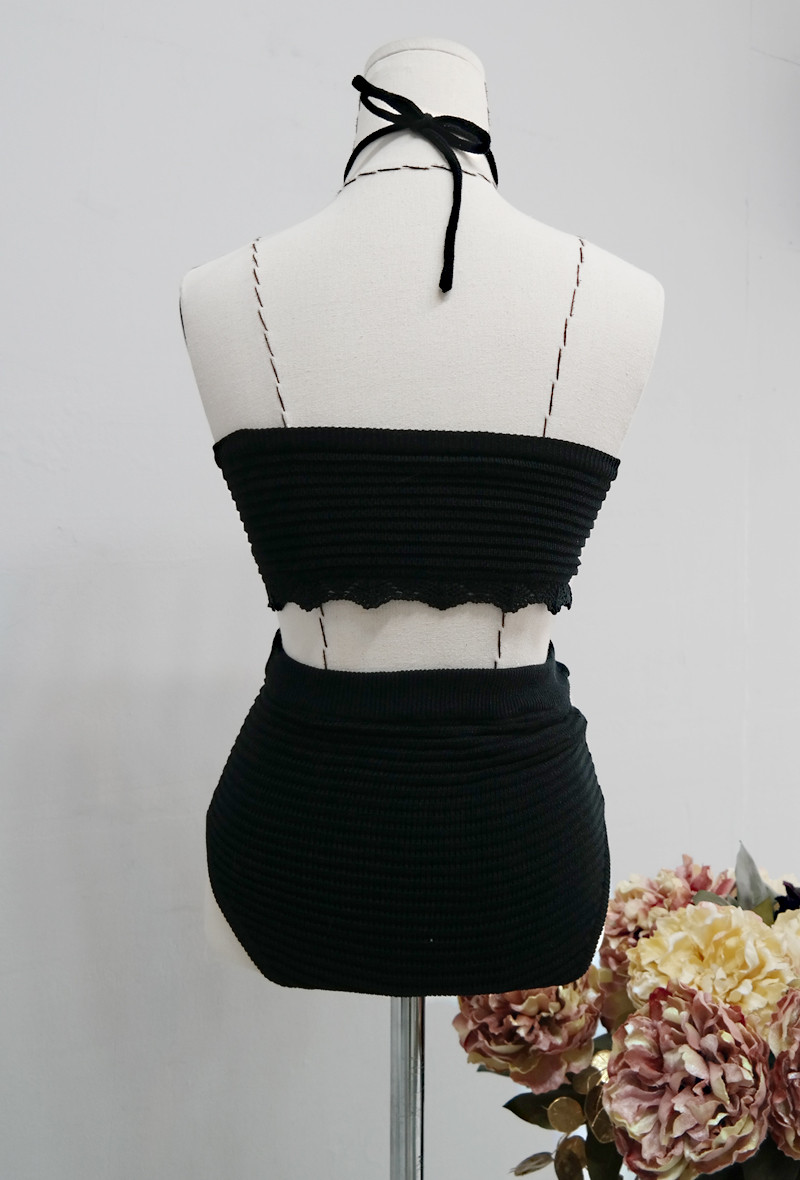 <b><p>Halter high waisd knit biki It Holiday look</p></b><b><p>ホルターネックハイウエストニットビキニ イトゴル 休暇ルコーディネート ホサマースタイル</p></b><br /><br /><p align='center'>