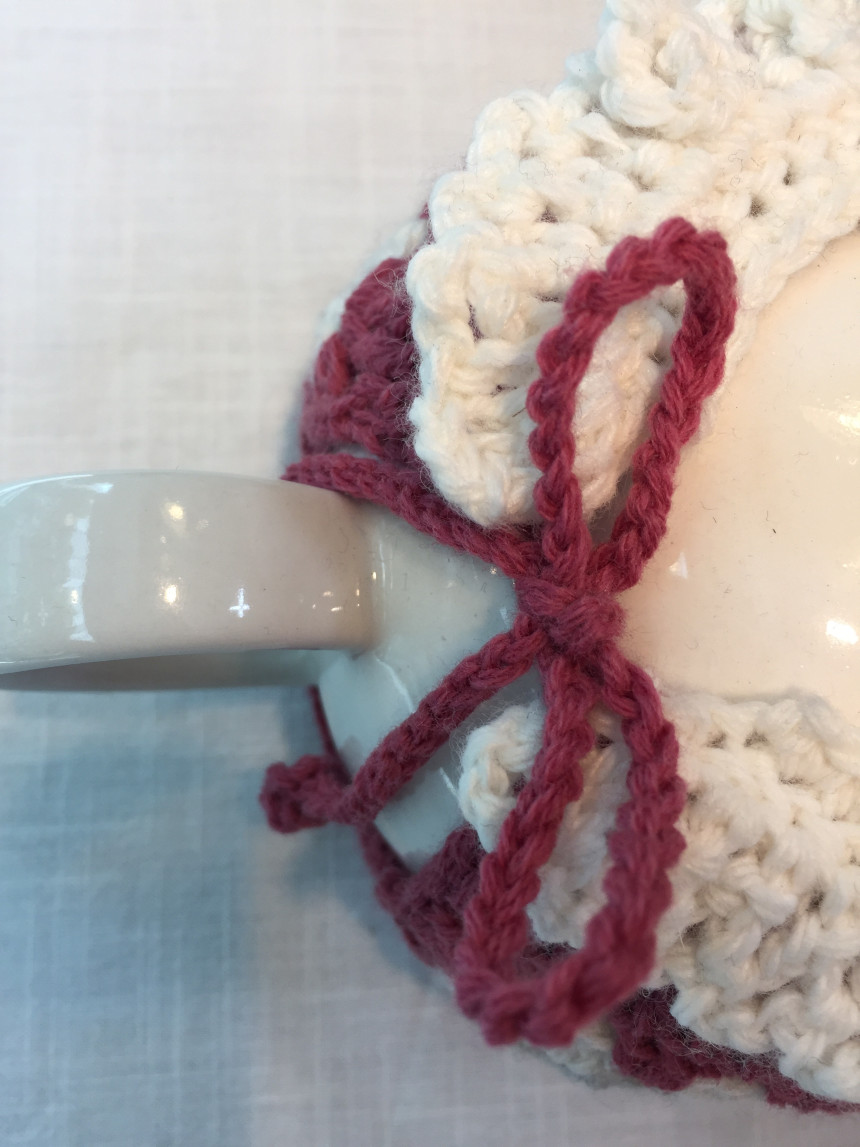 Burgundy Square Tee Koji teapot with hand-held hou